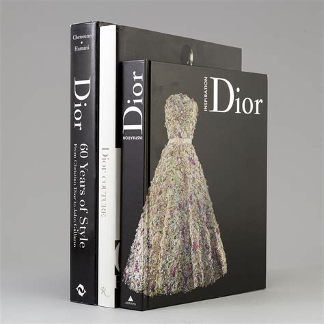 jstor Dior book